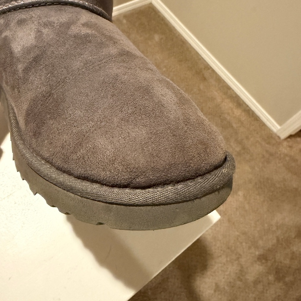 UGG Bailey Bow II Boots - Picture 10 of 12